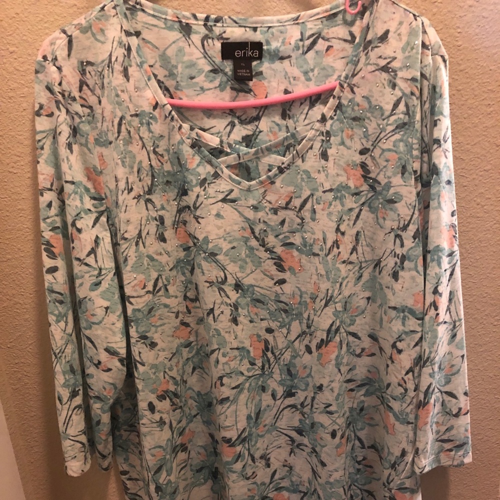 Women's Top